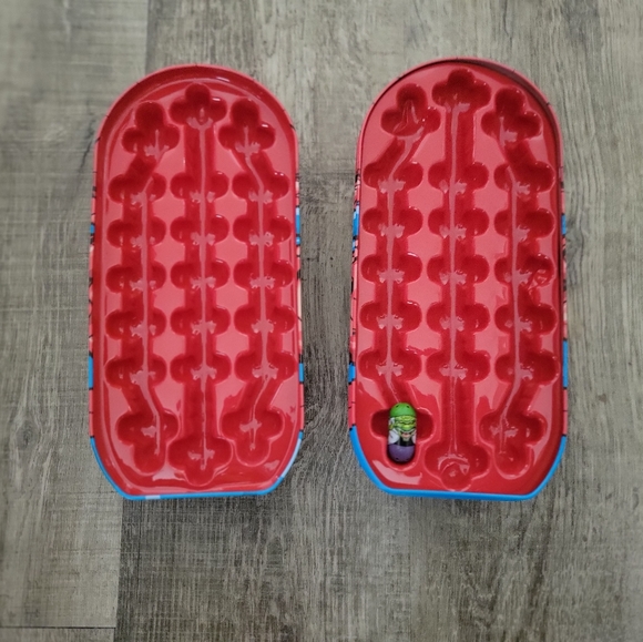 Spiderman Mighty Beanz Collectable Case With One Bean Collection - Picture 5 of 6